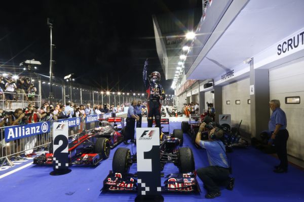 SINGAPORE_Vettel_winner_r600.jpg