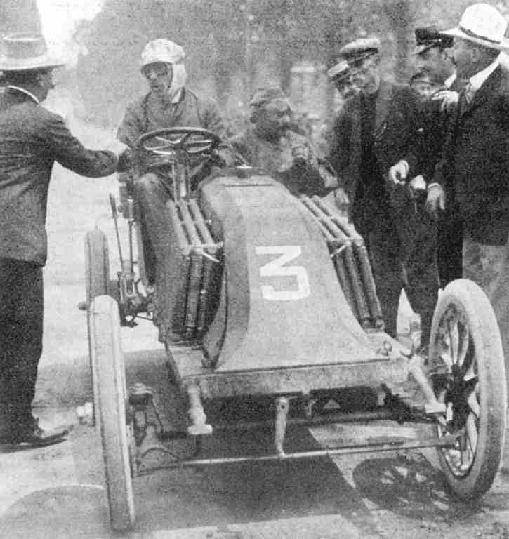 1903_paris_madrid_louis_renault_renault_mechanic_ferenc_szisz_2nd_3.jpg