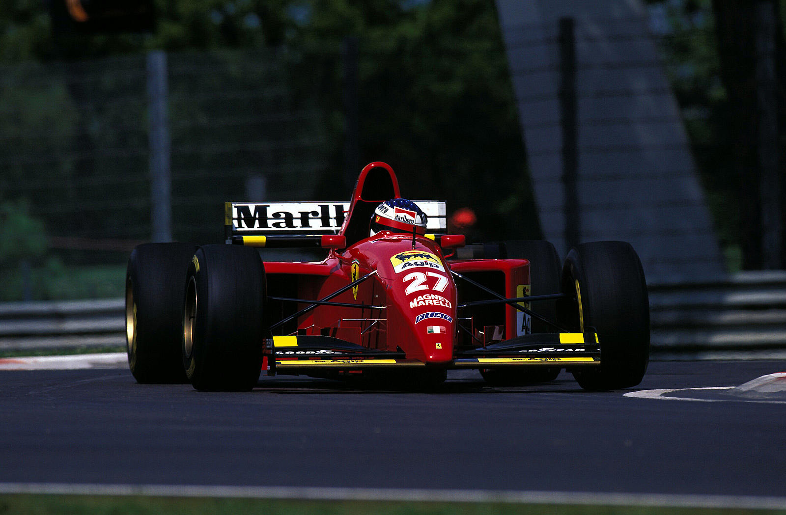 1995 - Ferrari 412T2 1.jpg