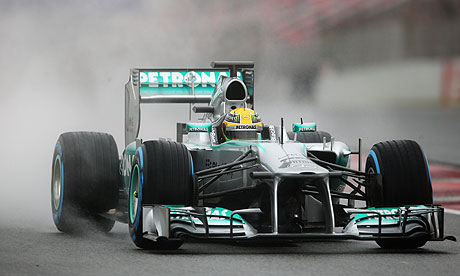 Lewis-hamilton-F1-Testing-008.jpg