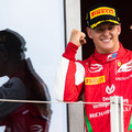 Mick Schumacher 2021-től a Haas pilótája lesz