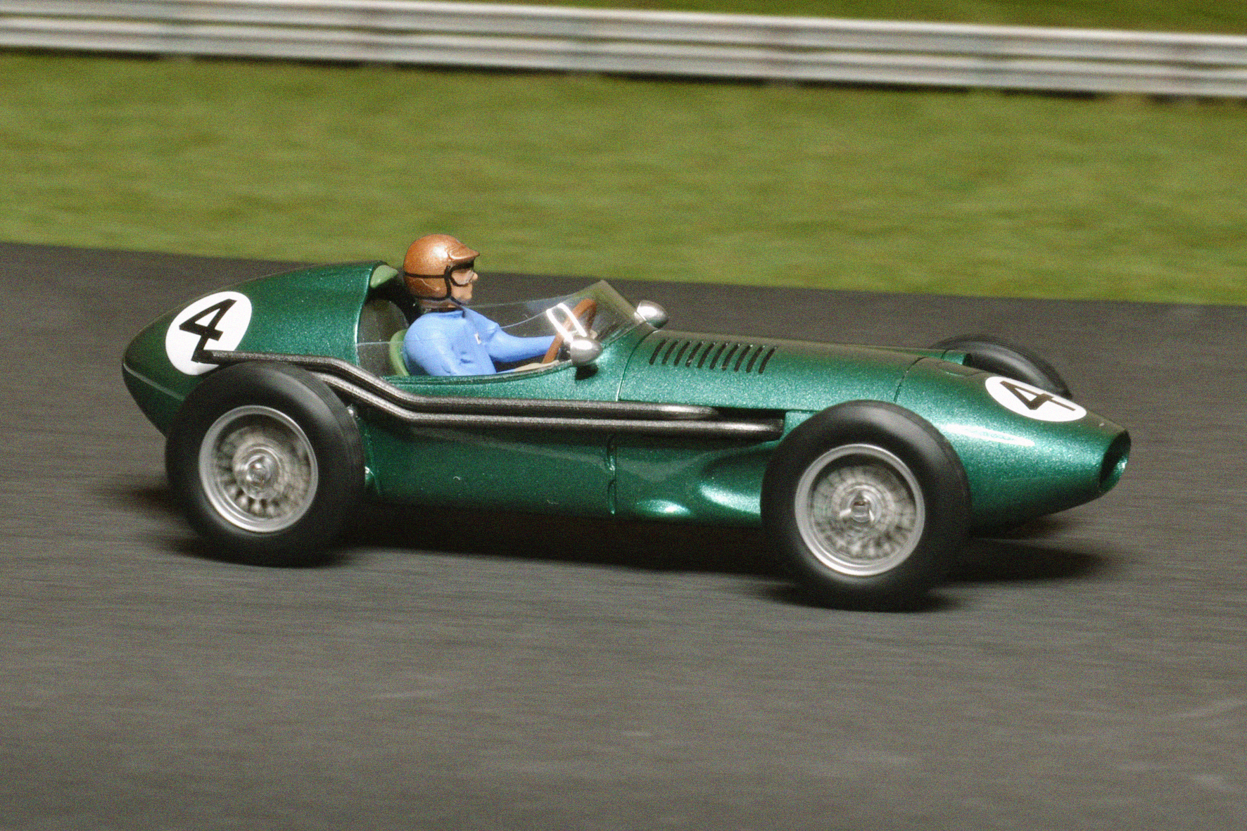 Aston Martin DBR4 Caroll Shelby 1959 - Spark 1:43