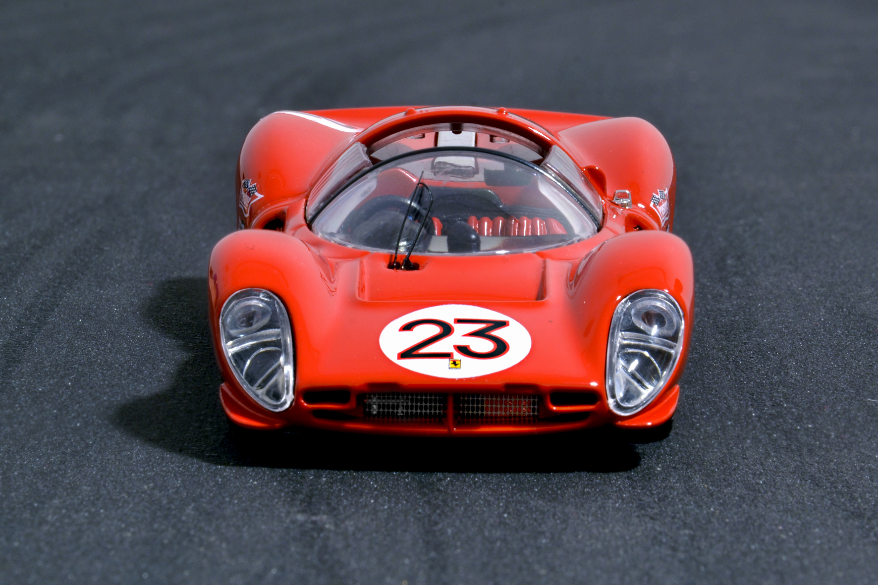 Ferrari 330 P4 Spyder<br />Lorenzo Bandini & Chris Amon 1967 - Bang 1:43