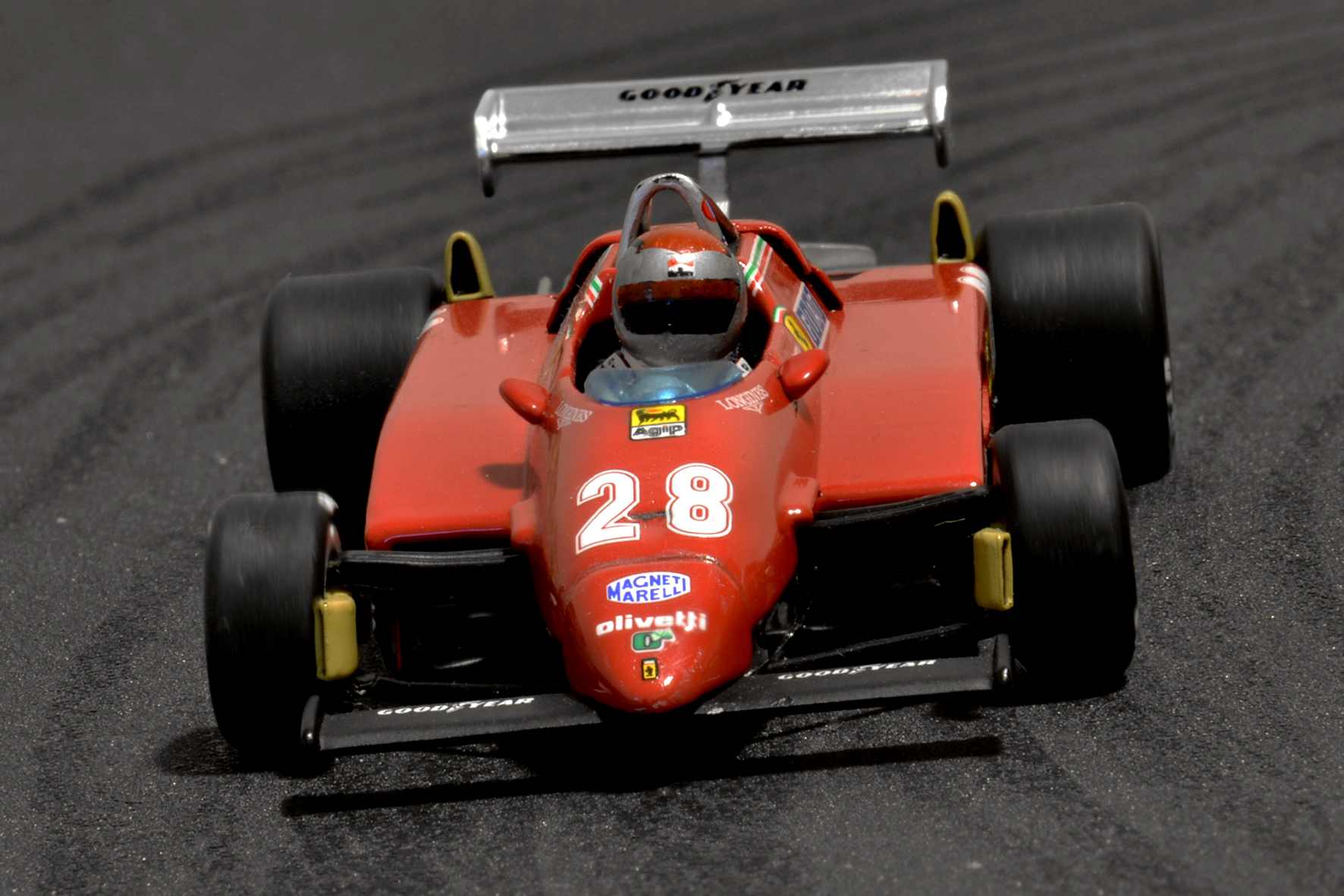 Év:1982<br />Modell: 126 C2<br />Pilóta: Mario Andretti<br />Gyártó: Hot Wheels Elite