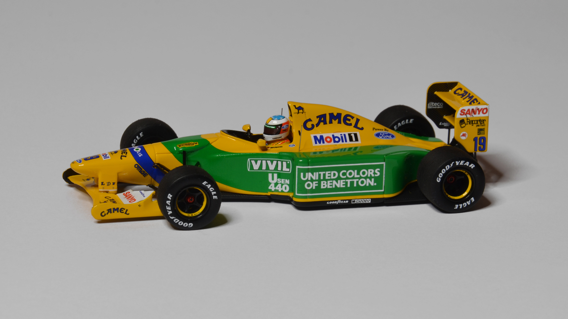 1992_benetton_b192.jpg