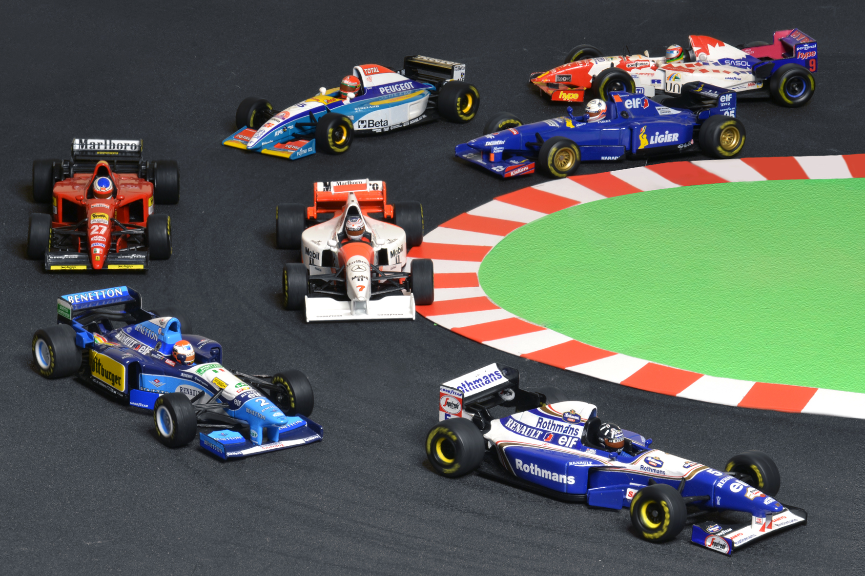 F1 1995 1:43 - Williams FW15 Damon Hill, Benetton B195 Johnny Herbert, McLaren MP4/10 Nigel Mansell, Ferrari 412T2 Jean Alesi, Jordan 195 Eddie Irvine, Ligier JS41 Martin Brundle Minichamps, Footwork FA16 Massimiliano Papis Onyx