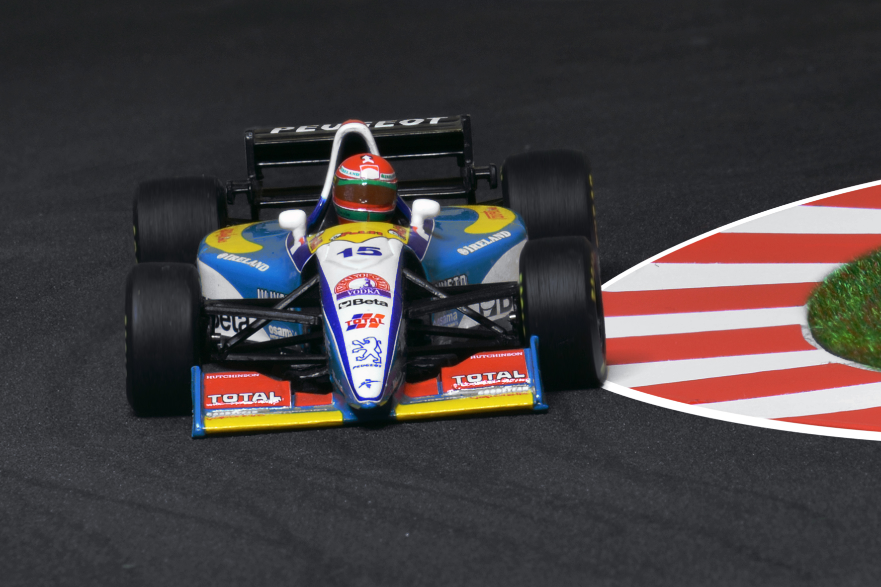 Jordan 195 Eddie Irvine 1995 - Minichamps 1:43