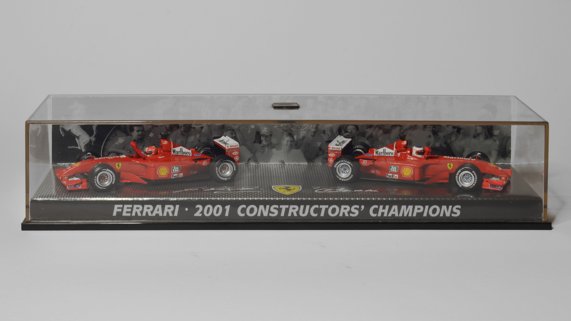 2001_constructors_champions.jpg