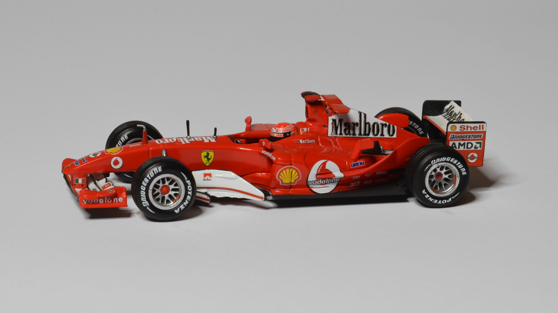 2004_ferrari_f2004_1.jpg