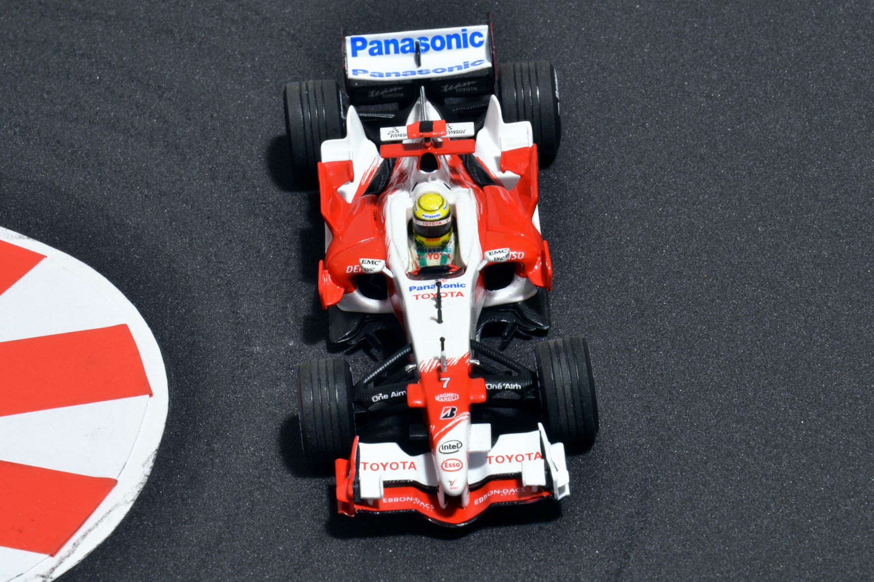 Toyota TF106 Ralf Schumacher 2006 - Minichamps 1:43
