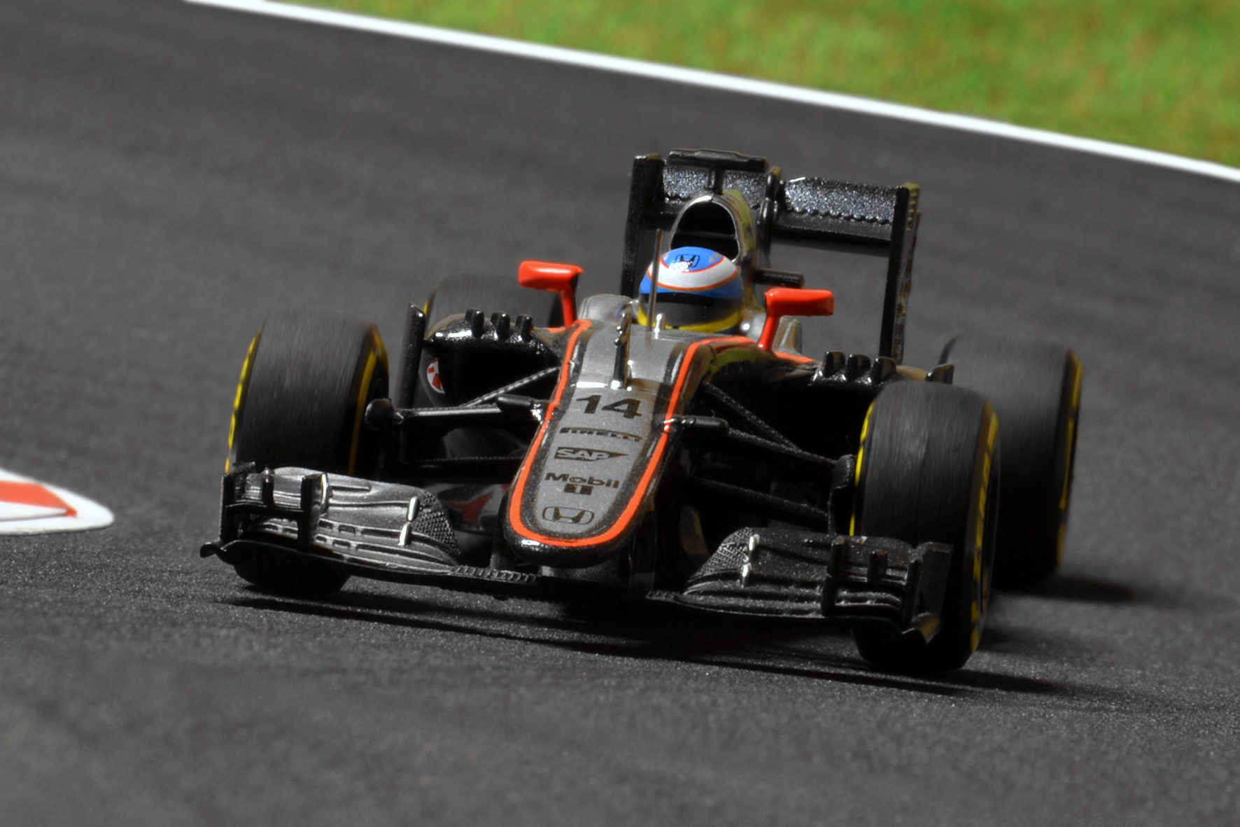 McLaren MP4/30 Fernando Alonso 2015 - Ebbro 1:43