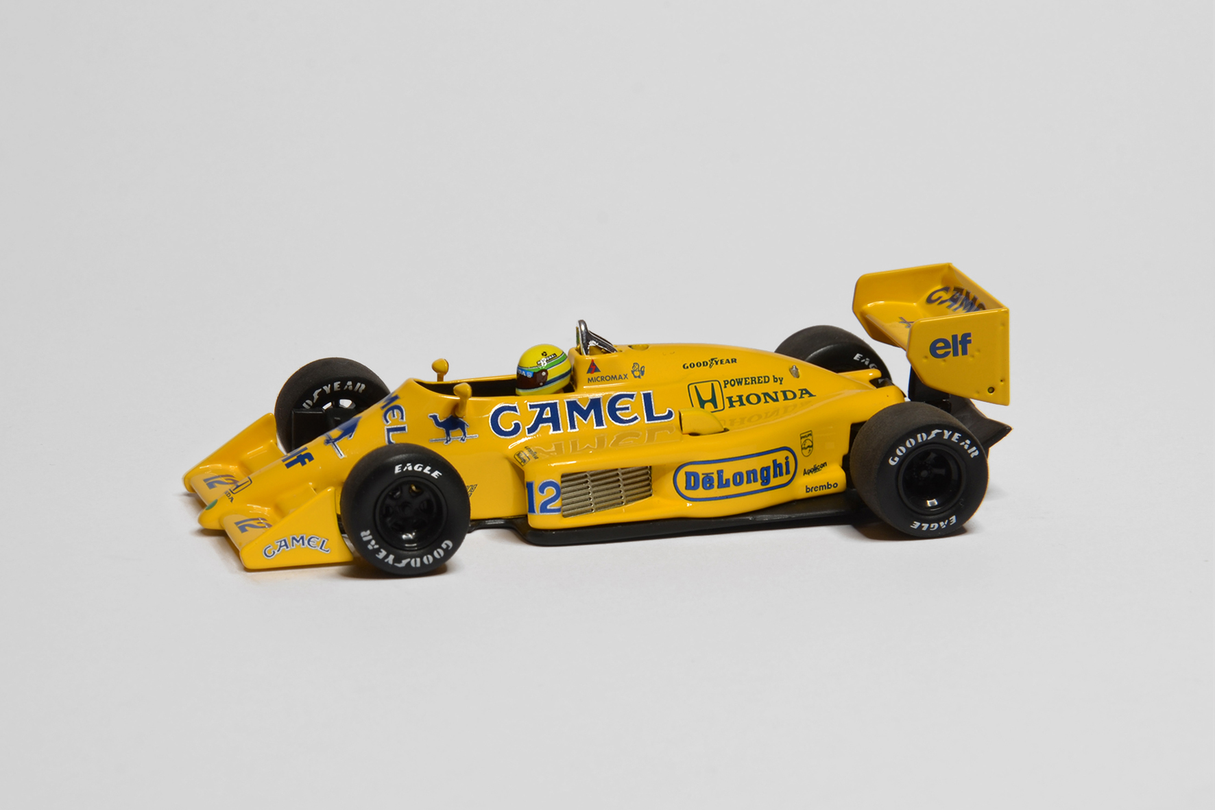 Lotus - Honda 99T | 1987 | Ayrton Senna | Minichamps