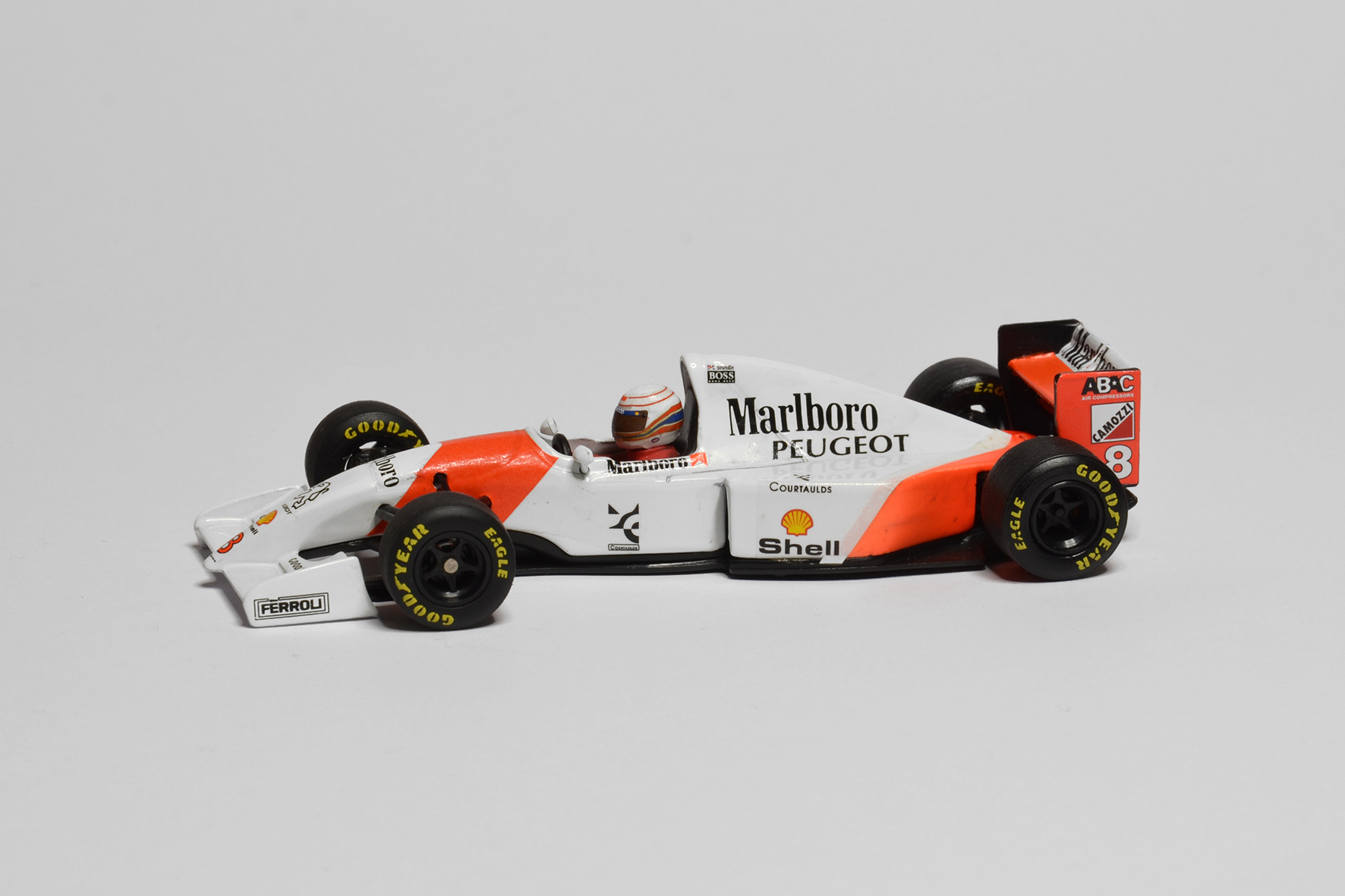 McLaren - Peugeot Mp4/9 | 1994 | Martin Brundle | Minichamps