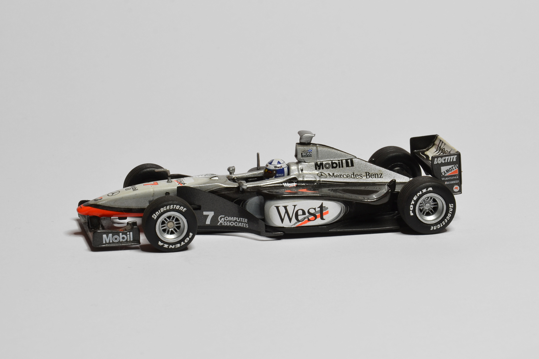 McLaren - Mercedes MP4/13 | 1998 | David Coulthard | Minichamps