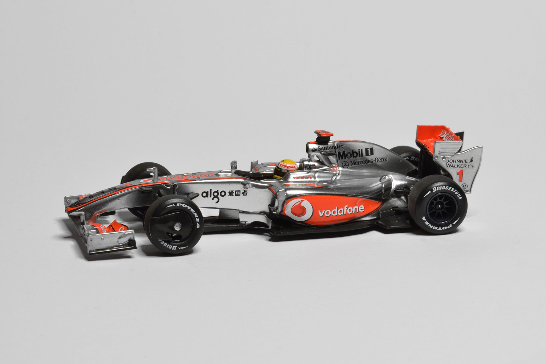 McLaren - Mercedes MP4-24 | 2009 | Lewis Hamilton | Minichamps