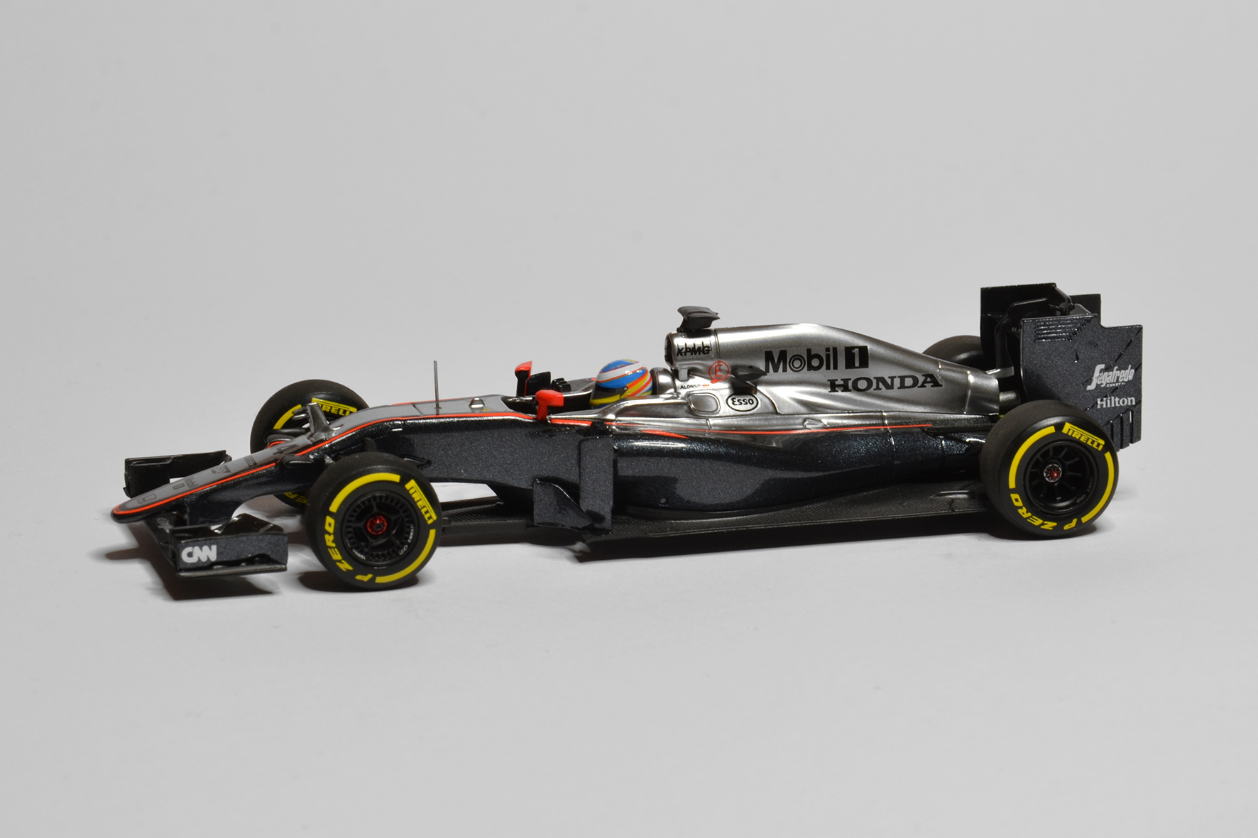 McLaren - Honda MP4/30 | 2015 | Fernando Alonso | Ebbro