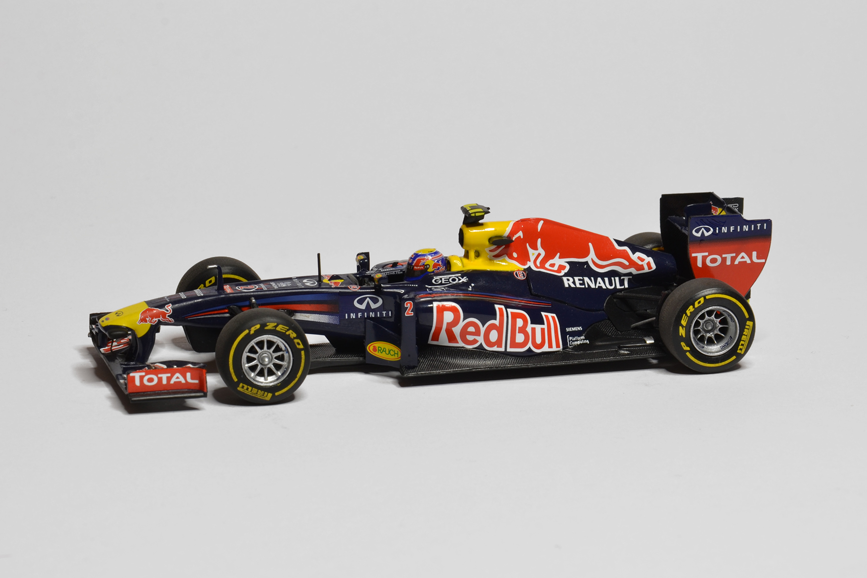 Red Bull - Renault RB7 | 2011 | Mark Webber | Minichamps