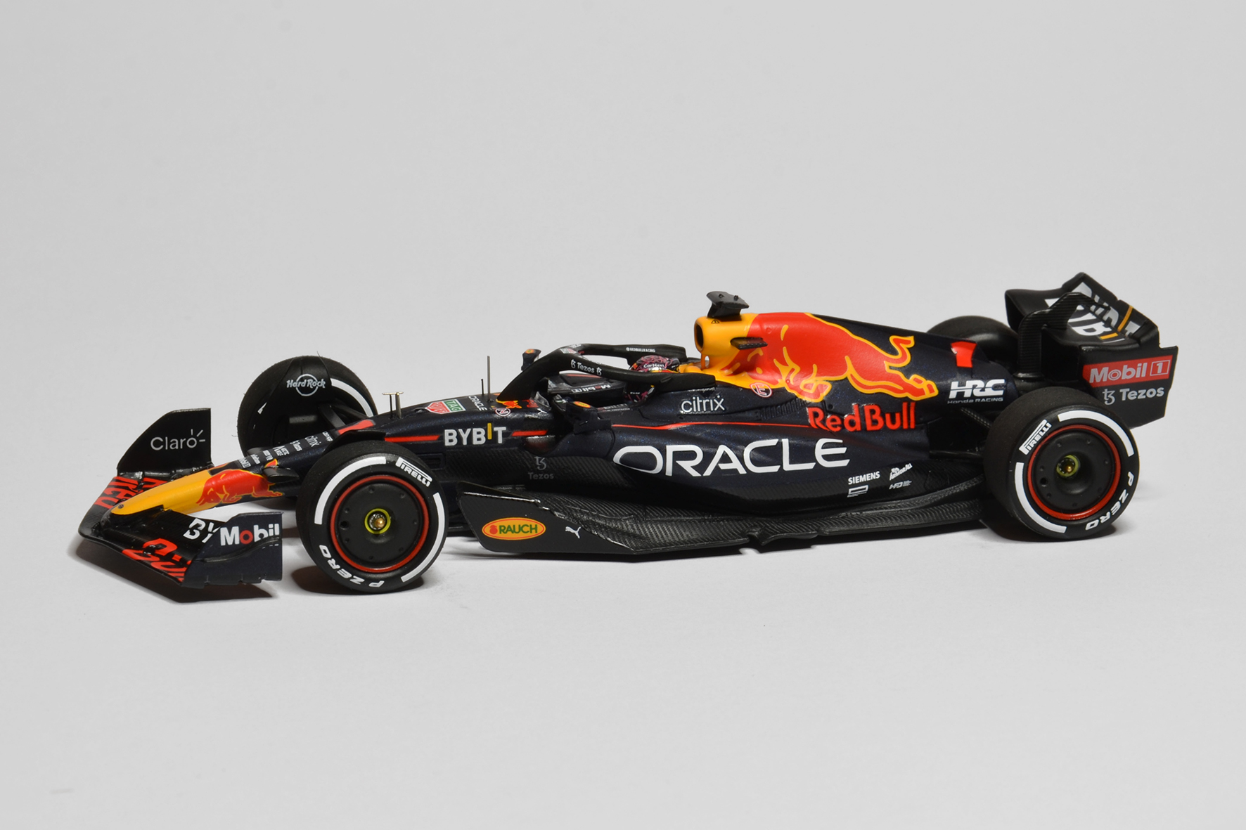 Red Bull - RBPT RB18 | 2022 | Max Verstappen | Spark