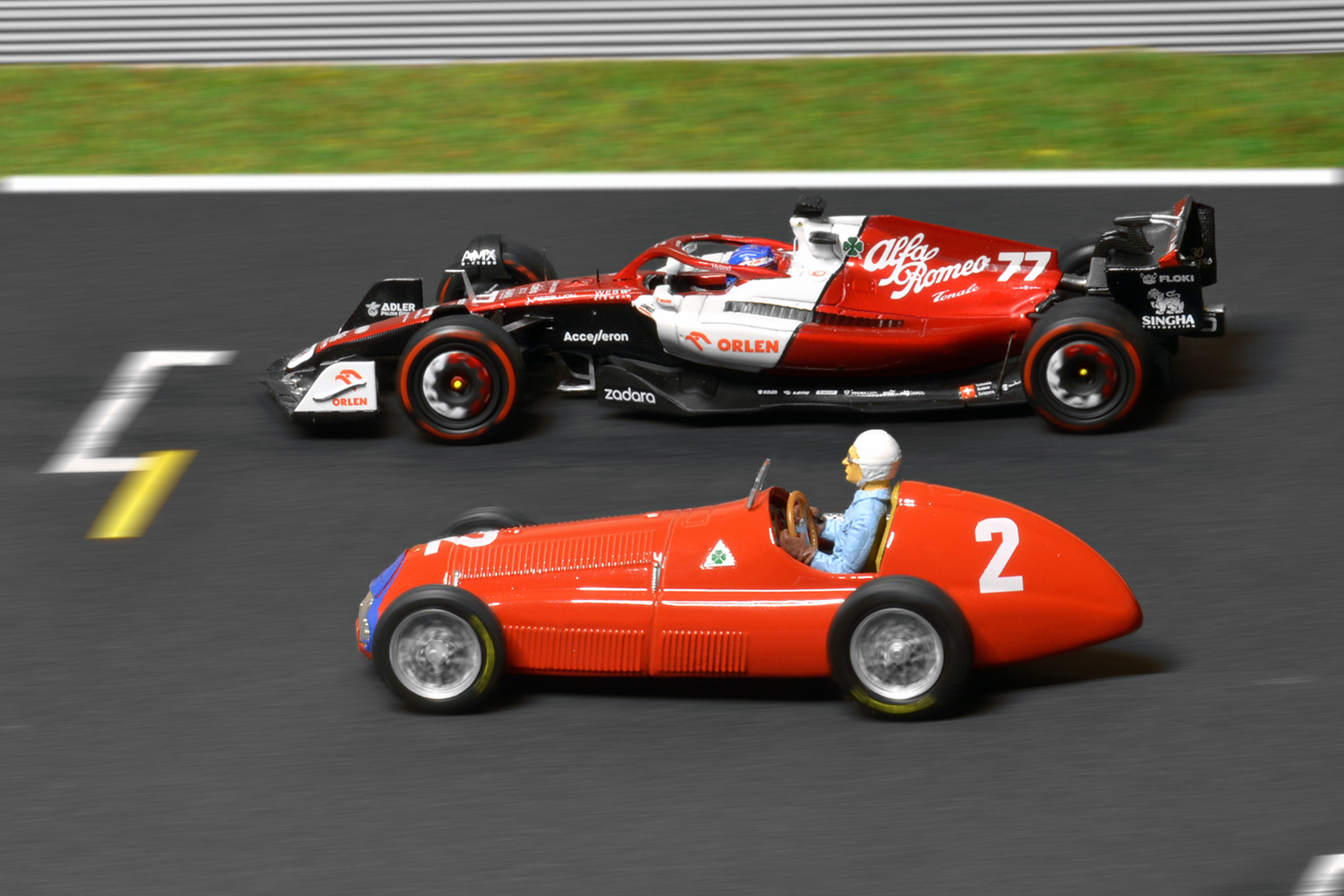 Alfa Romeo 1950 vs 2022 - Alfa Romeo 158 Giuseppe Farina 1950 Brumm - Alfa Romeo C42 Valtteri Bottas 2022 Spark 1:43