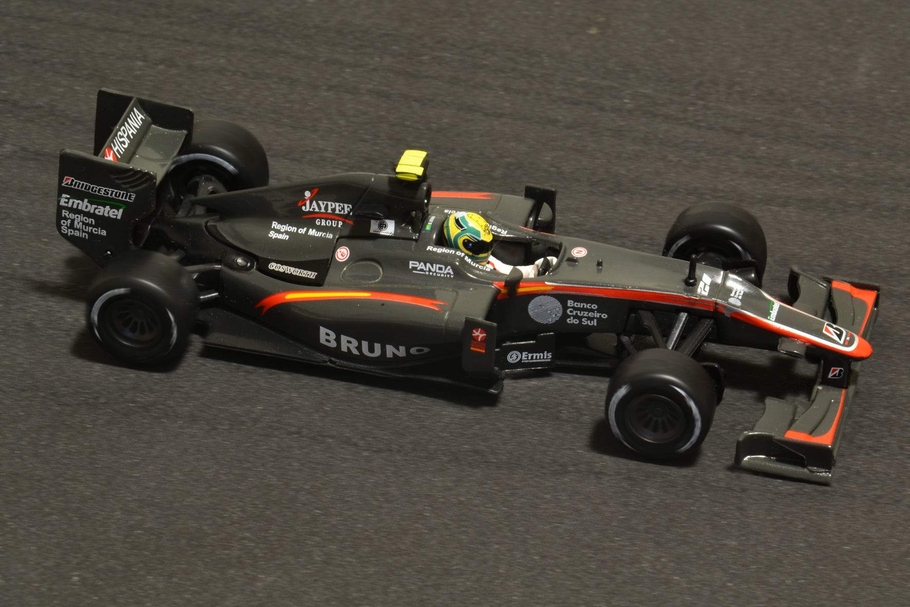 Bruno Senna és a 2010-es HRT F110<br />