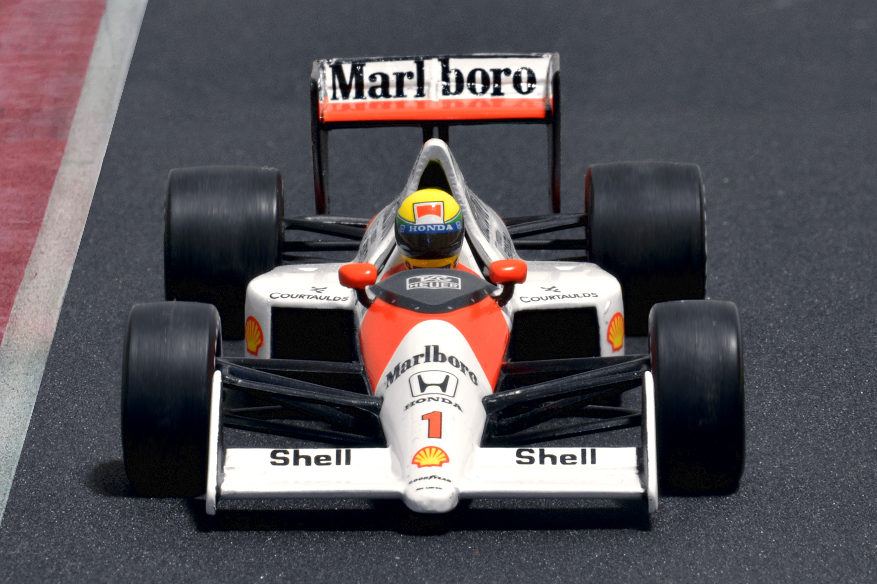 McLaren MP4/5 Ayrton Senna 1989 - Minichamps 1:43