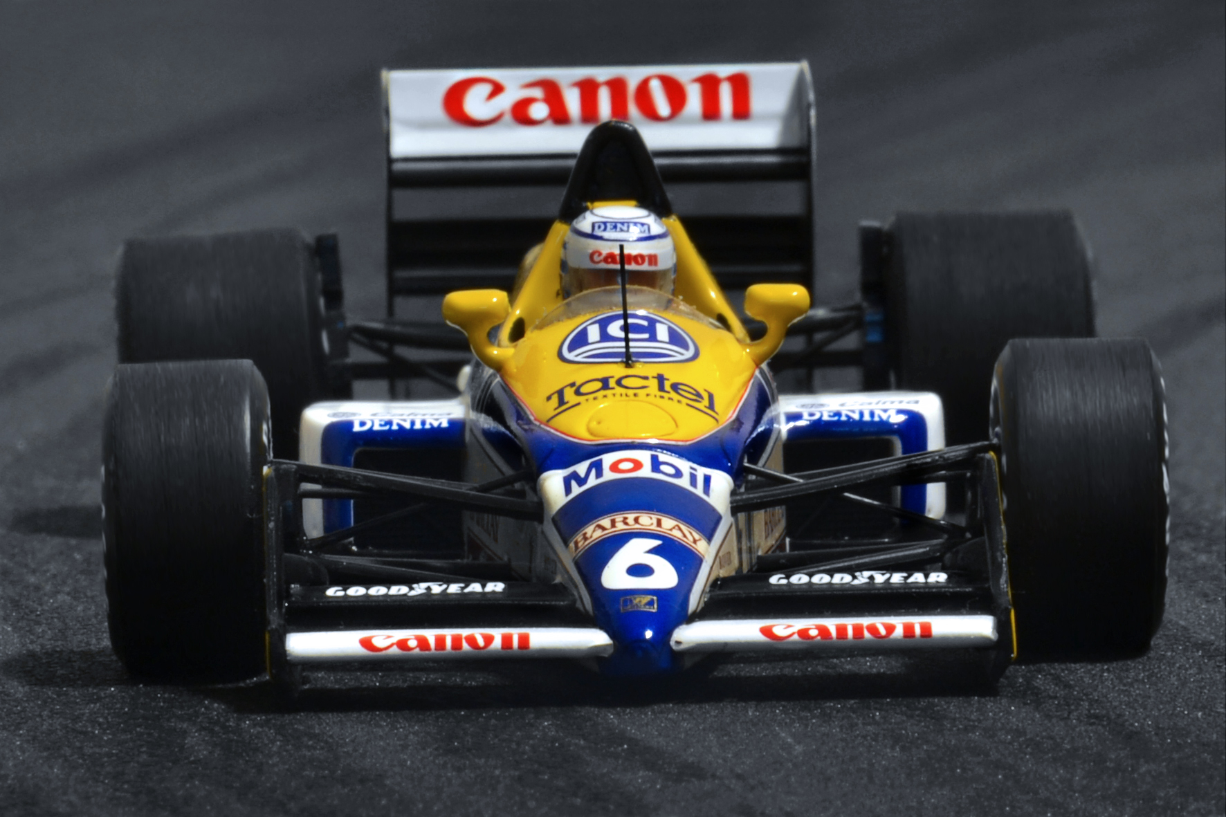 Williams FW12 Riccardo Patrese 1988 - Spark 1:43