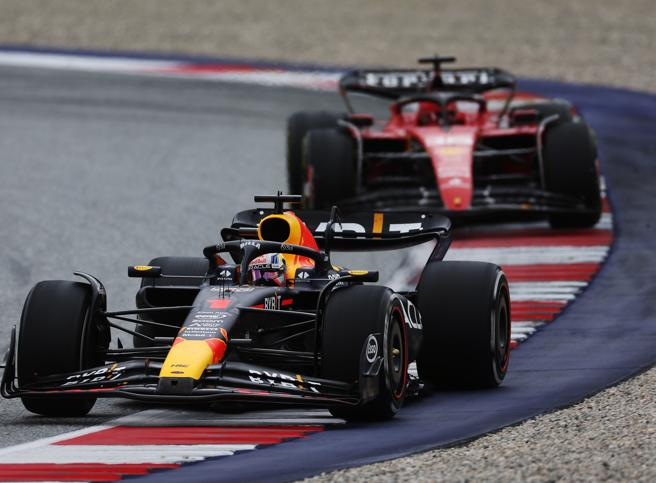 a_red_bull_teljesen_eltantoritotta_a_porschet_az_f1-tol.png