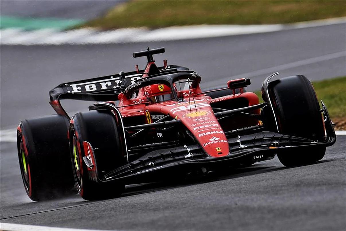 Hamilton az első Ferrari-val megtett köreiről