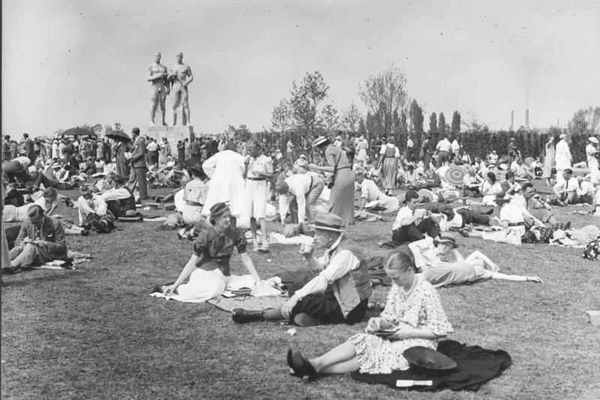 Bundesarchiv_B_145_Bild-P017213,_Berlin,_Olympiade,_Reichssportfeld.jpg