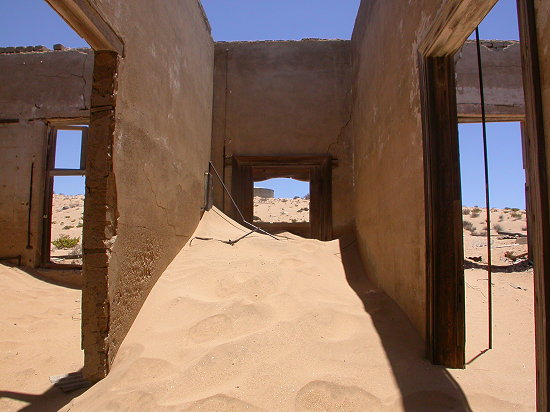 Kolmanskop3.jpg