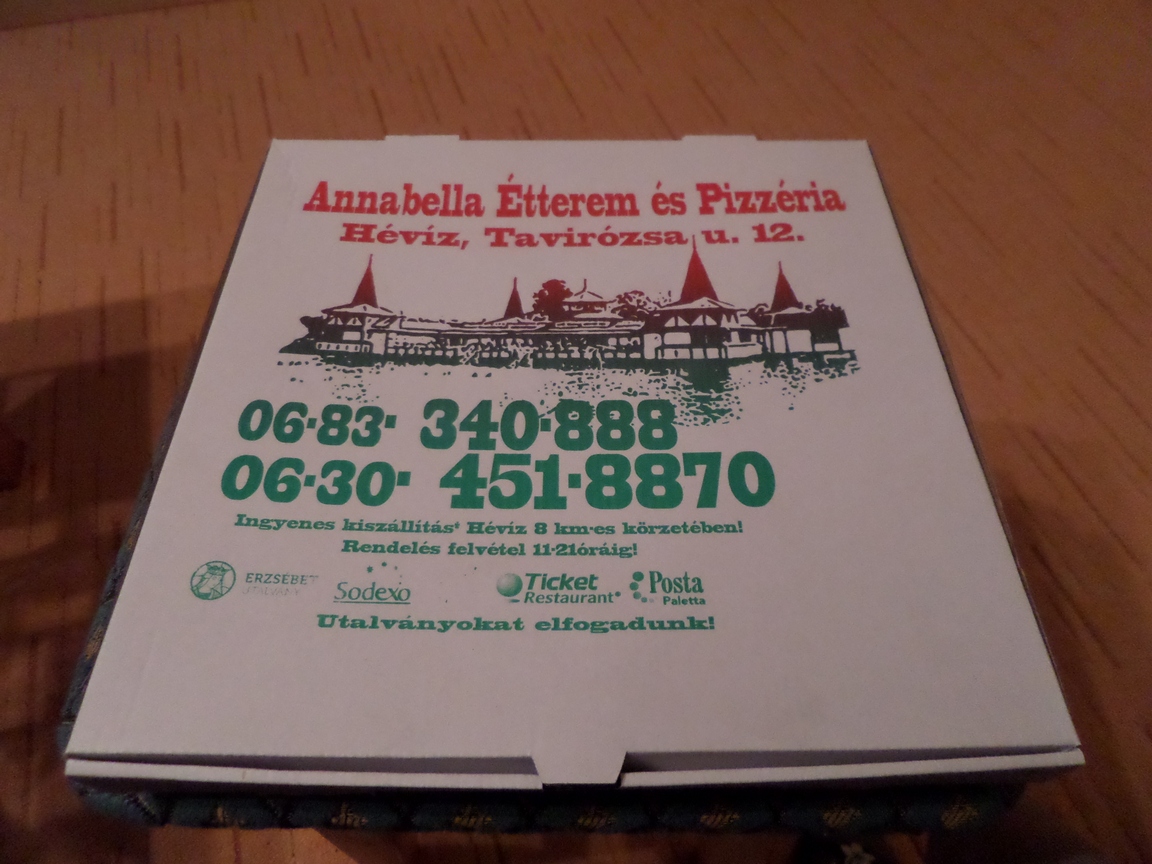 Annabella pizzásdoboz