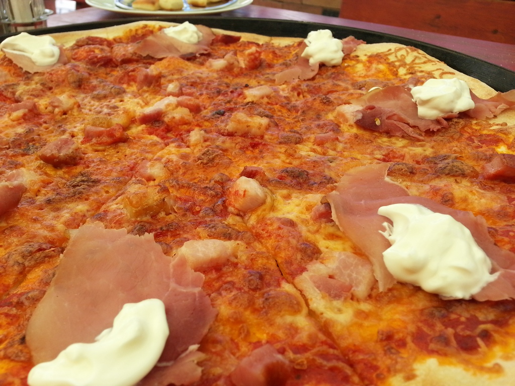 45 centis Parma pizza