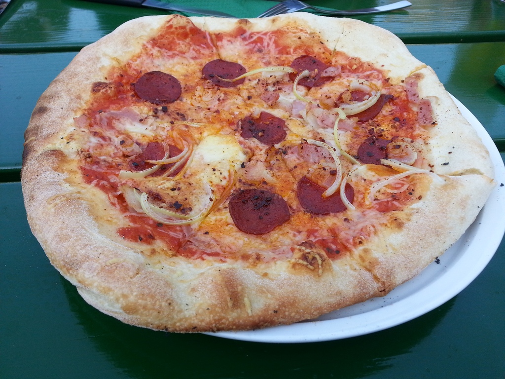 Magyaros pizza