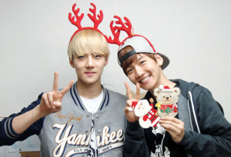 sehun-baekhyun-christmas.png