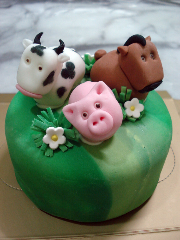 Farmville_Mini_cake_by_Sliceofcake.jpg