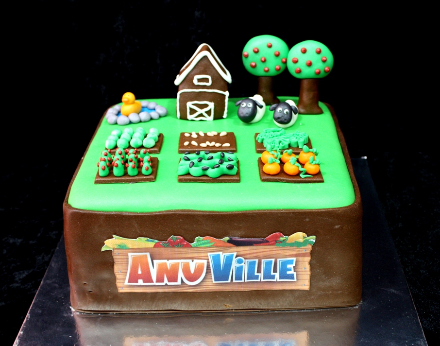 farmville cake_enl.JPG