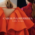 30 felett tilos a farmer, 40 felett ízléstelen a hosszú haj? Carolina Herrera