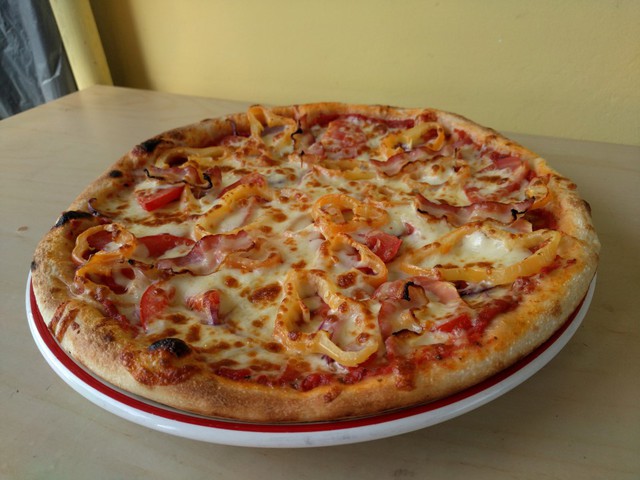 Limitált lecsó pizza