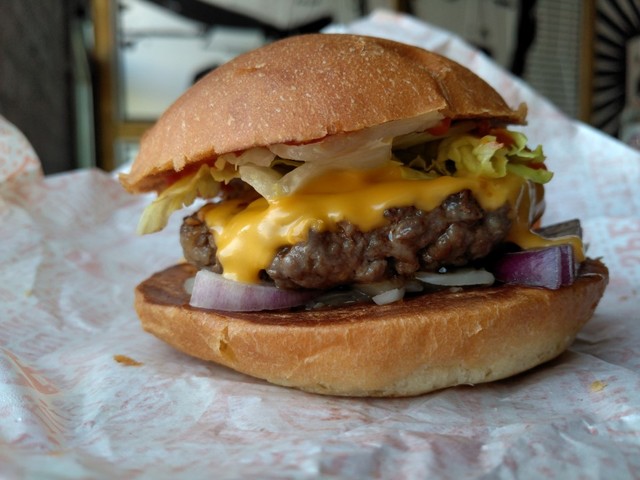 Burger Central #8: Megnyílt az első budai Zing