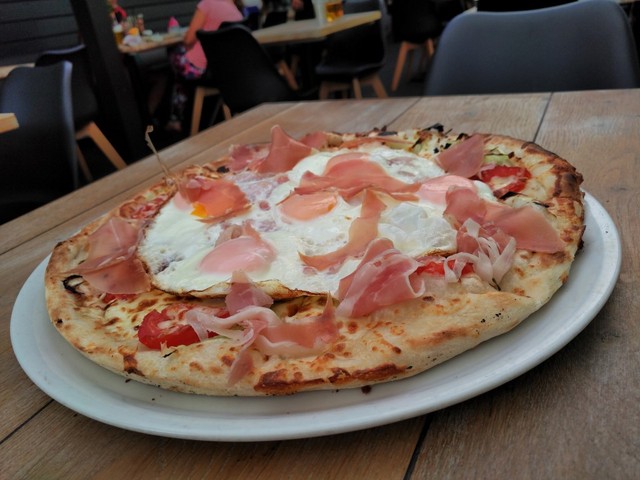 5 szem közt pizzáztunk