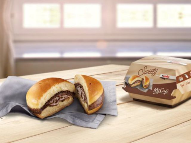 A Meki megcsinálta a Nutellás hamburgert!