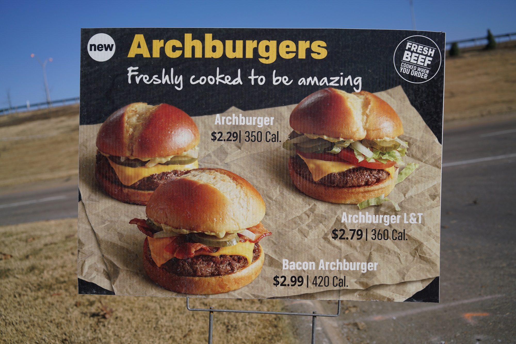 01a-mcdonalds-arch-burger-sign.jpg