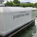 Josephine a vízben