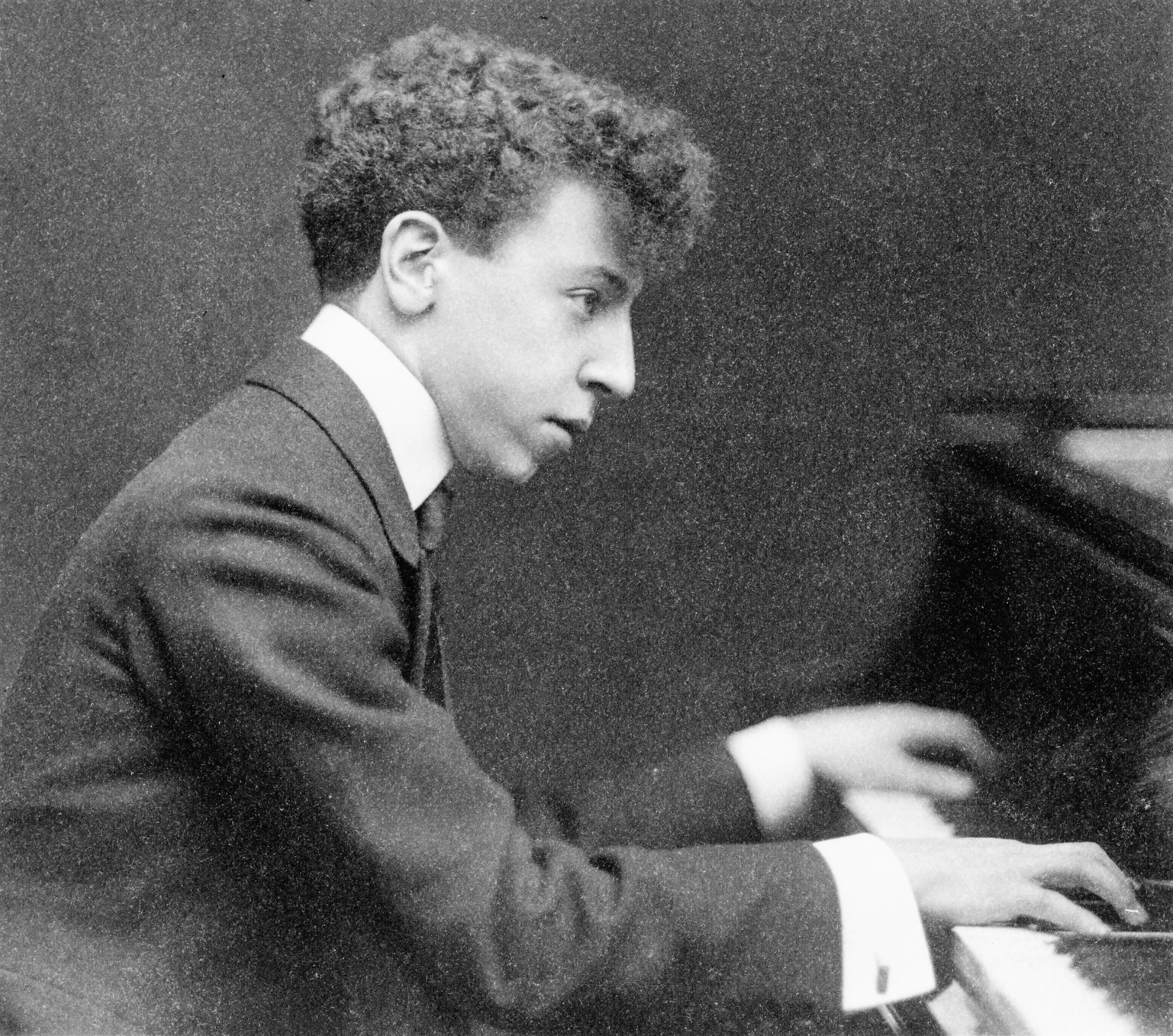 arthur_rubinstein_1906.jpg