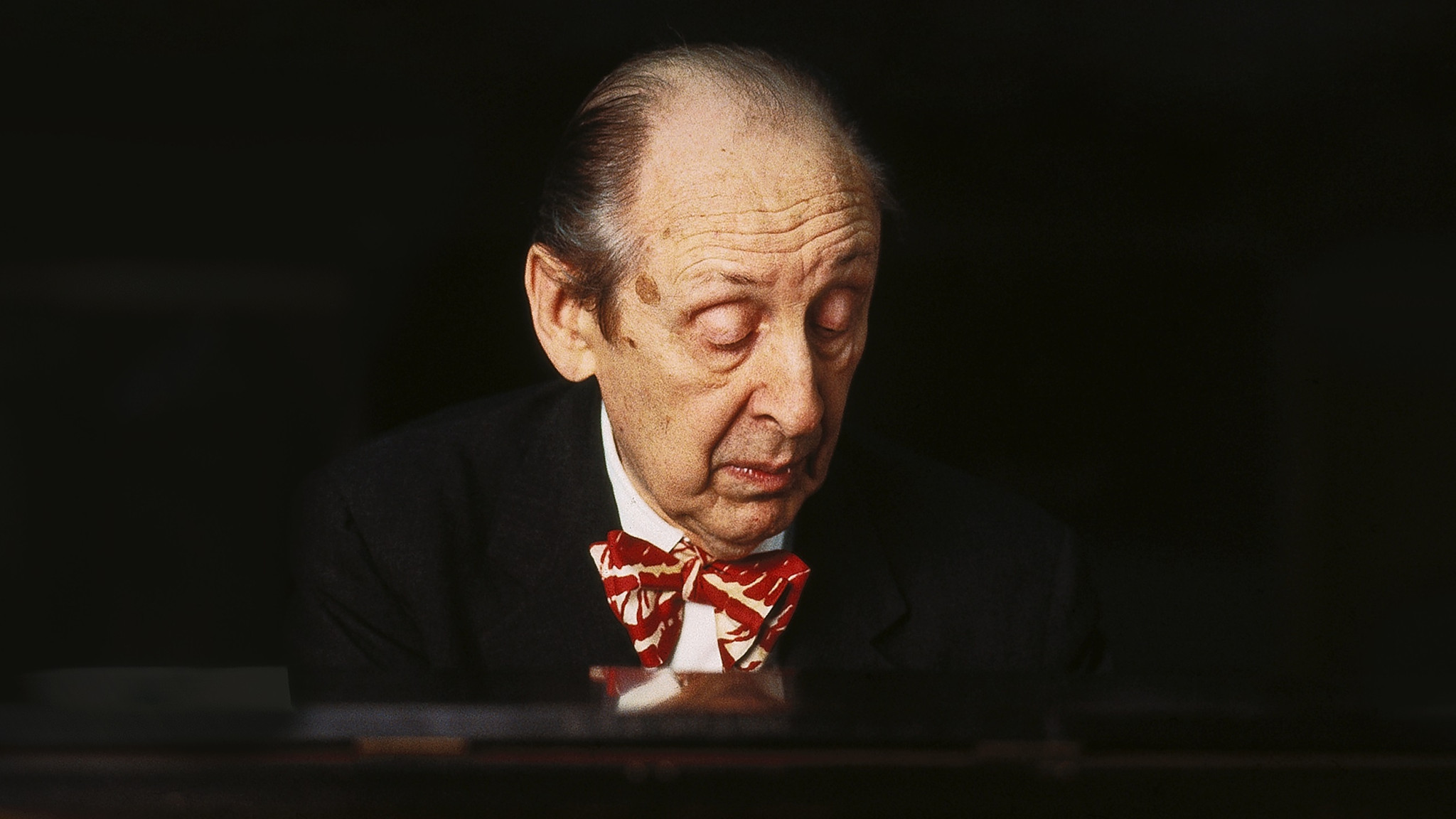 vladimir-horowitz-essentials-cover.jpg