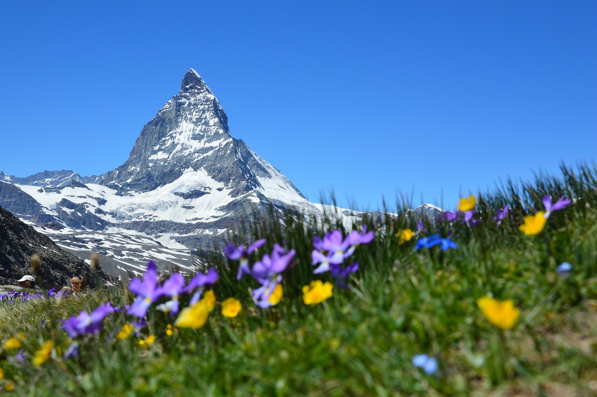 matterhorn-1516733_1920.jpg