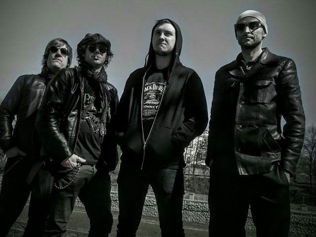 THE TROUSERS - Ismét külföldi utakon a garázs rock formáció