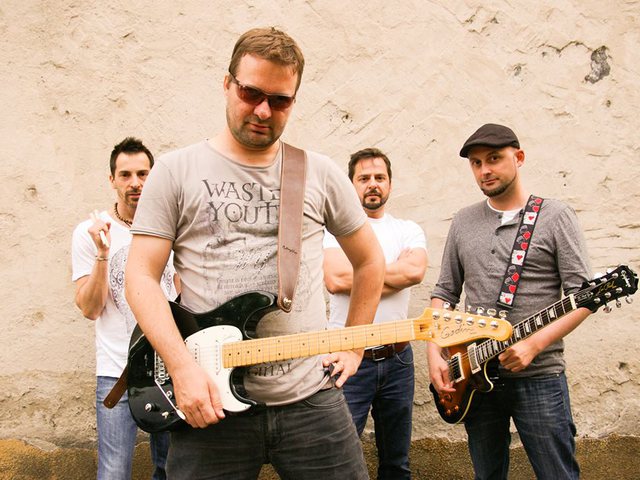 ME iLL - Újra színpadon a fővárosi rockcsapat