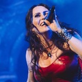 Sharon den Adel: "A zene egy olyan varázslat, amit nem lehet elmagyarázni"