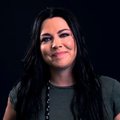 Kényszerpihenőn Amy Lee - megsérült az énekesnő